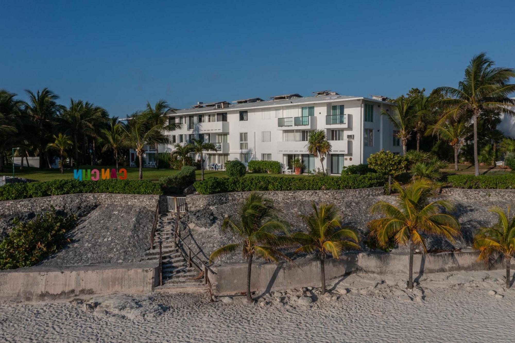 Hotel Dos Playas Faranda Cancun Exterior photo